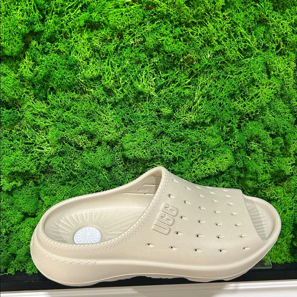 UGG Men's Slide It Sandal - Picture 8 of 10